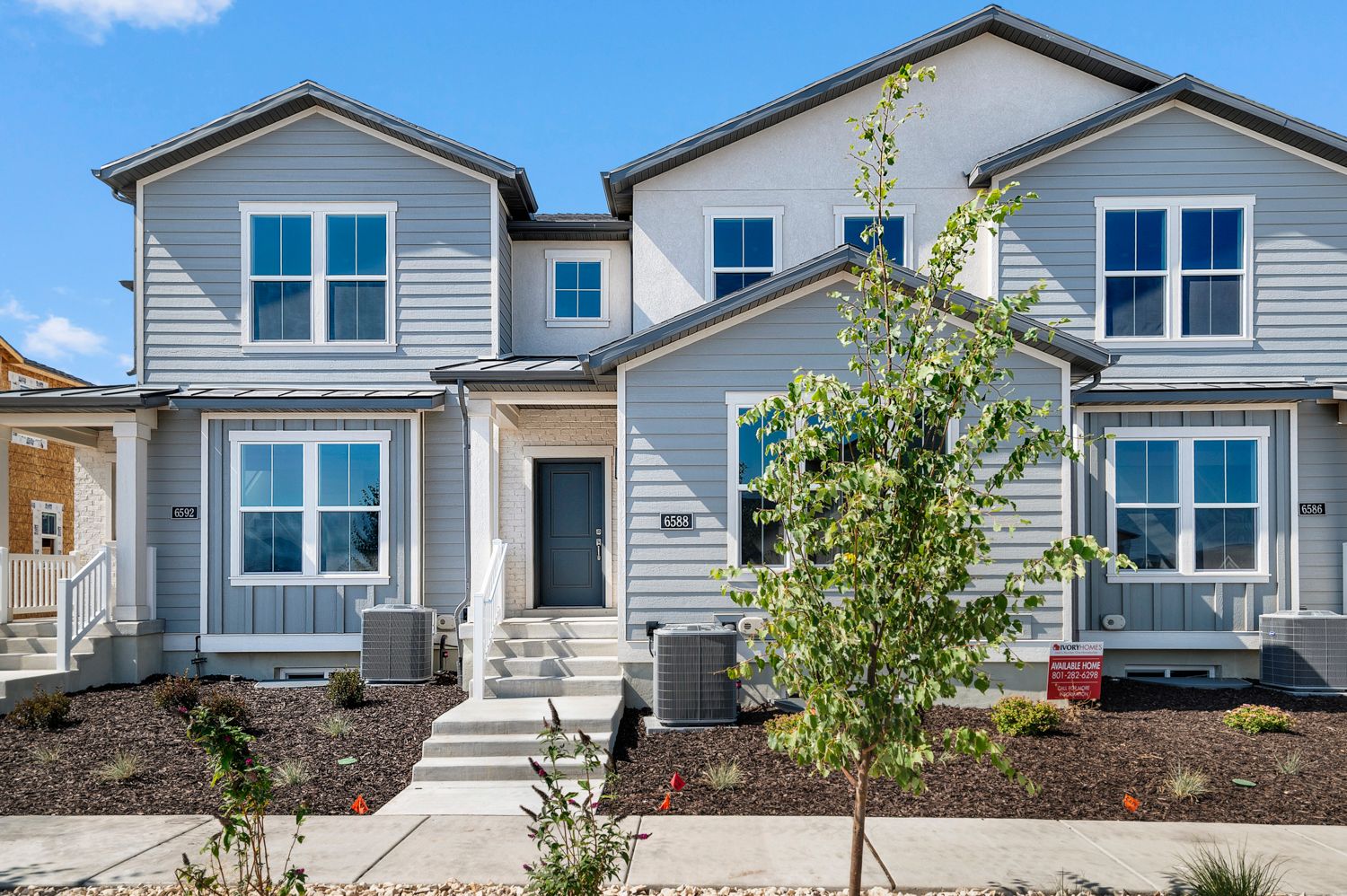 Dry Creek Highlands - Towns por Ivory Homes en Salt Lake City-Ogden Utah