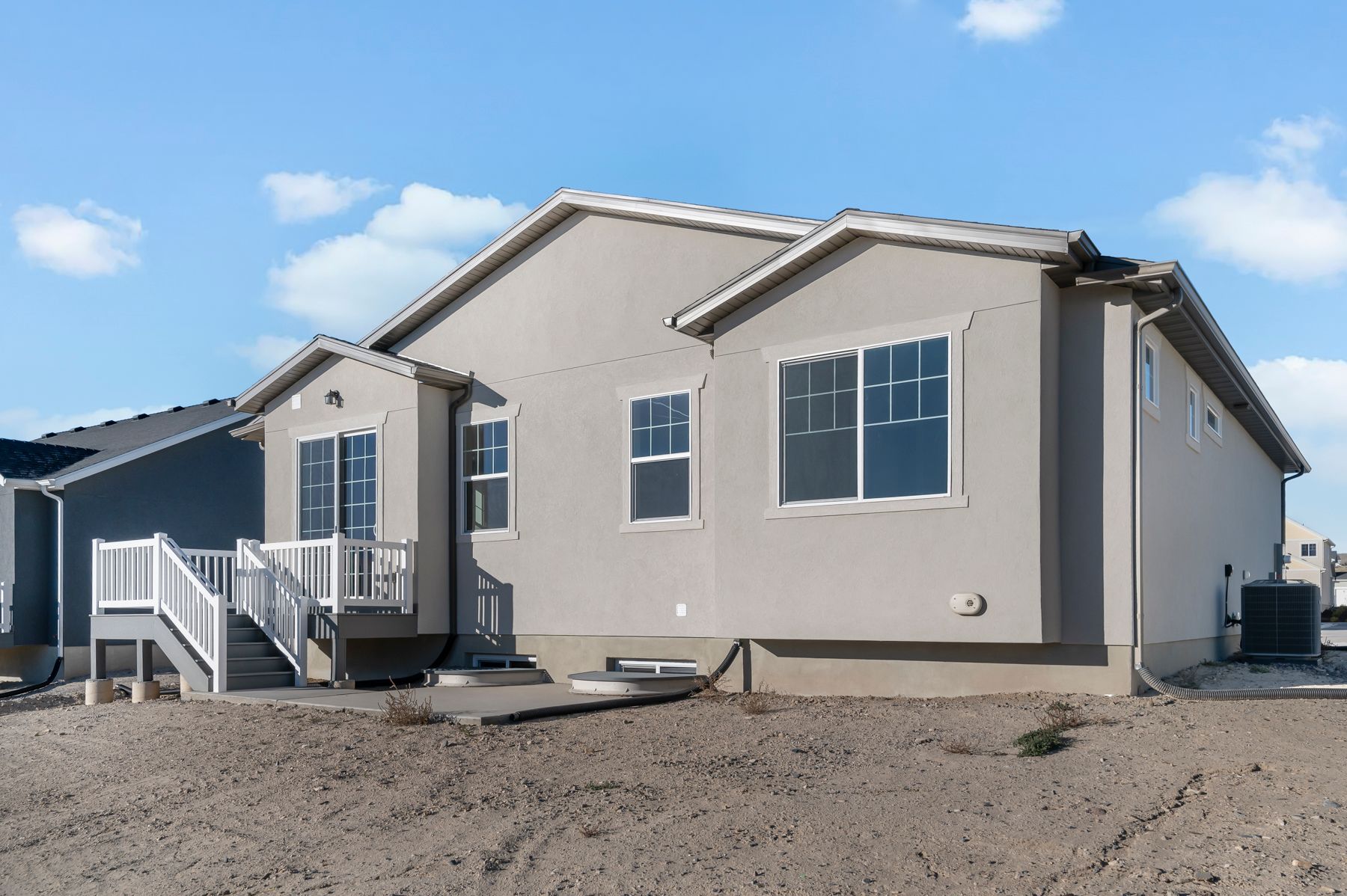 1832 E Kern Mountain (1350 Craftsman)