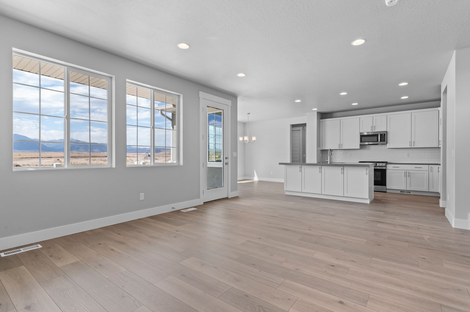 6747 N Desert Creek (2500 Traditional)