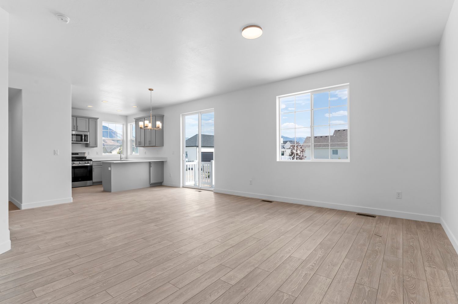 1029 W Sparrow Way (Pacifica)