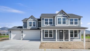 1944 S 2425 W (3000 Farmhouse Select)