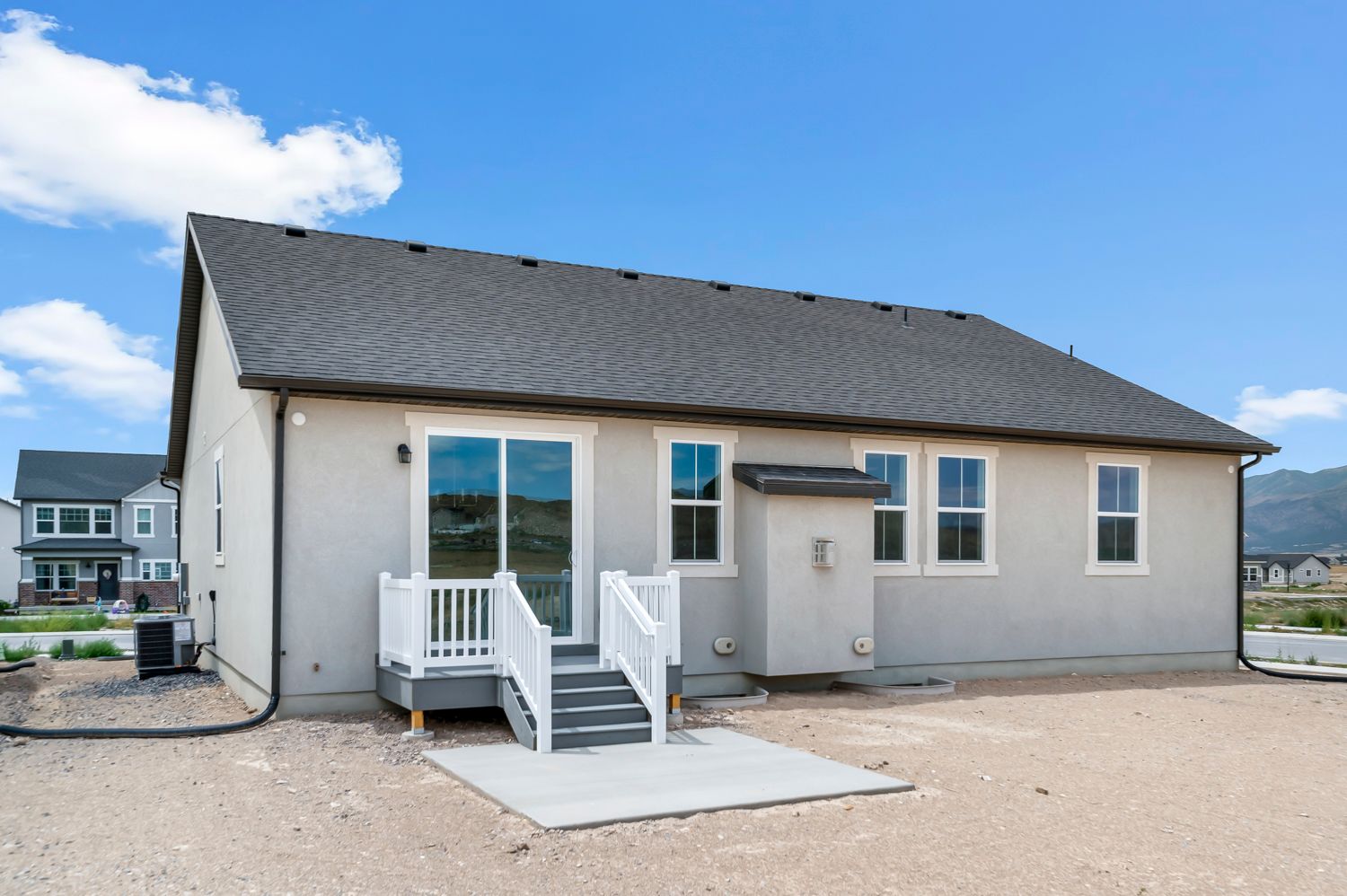 1857 E Moho Mountain (1550 Farmhouse)