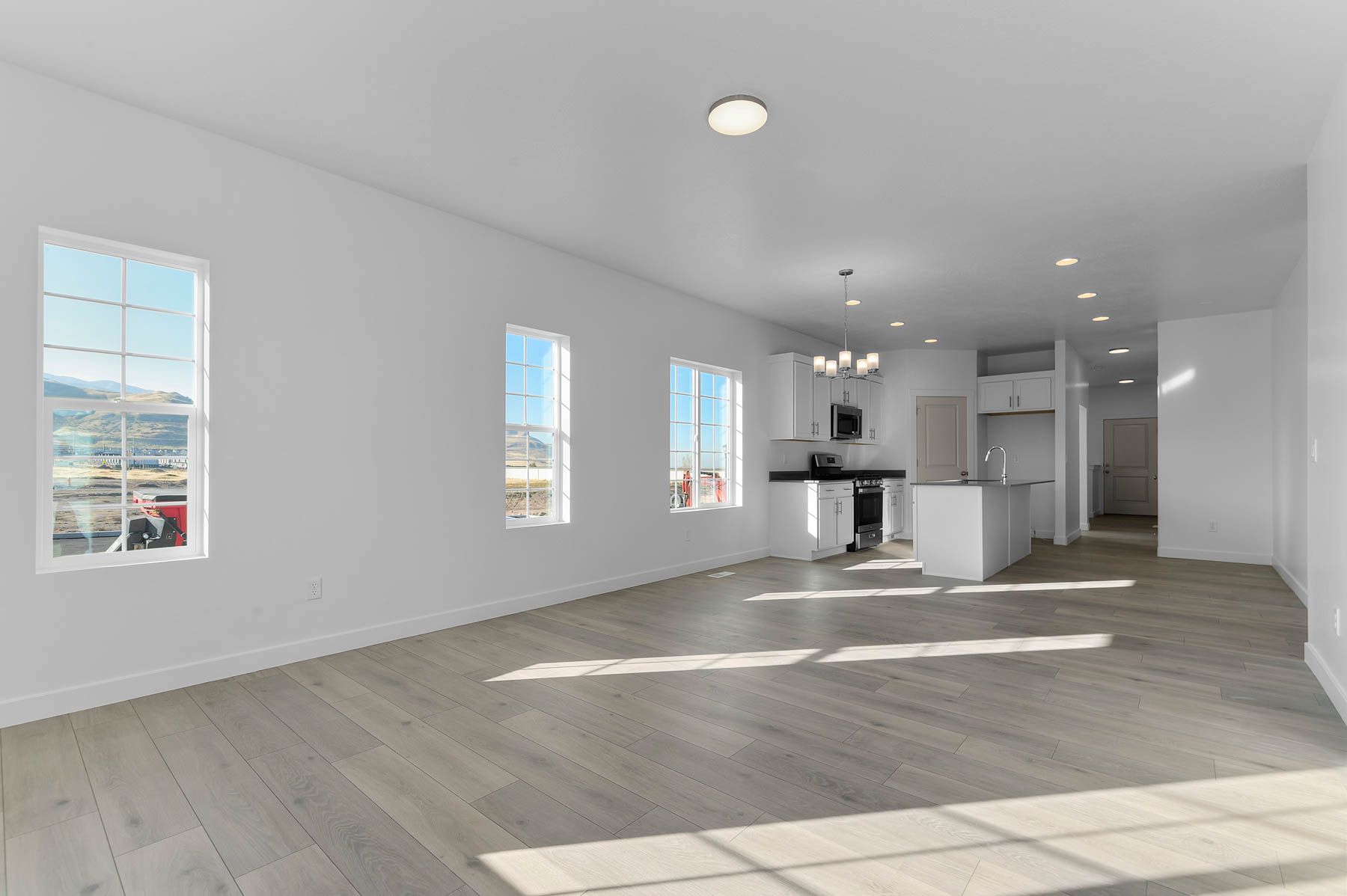 8203 W Gallatin Peak Rd (Grady)