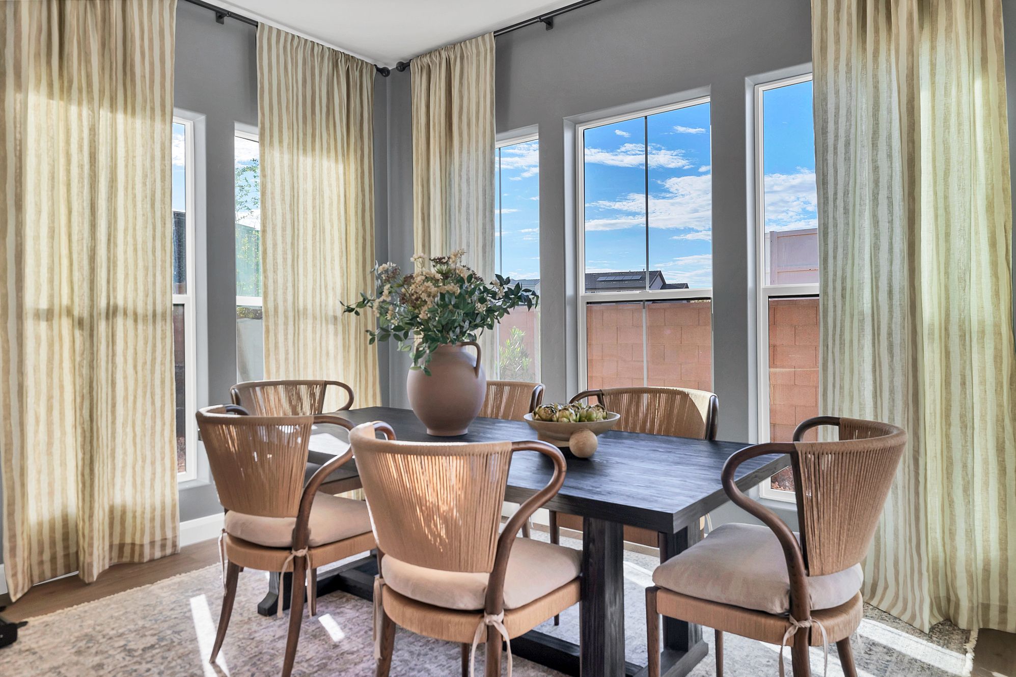 Sendera Model Interior