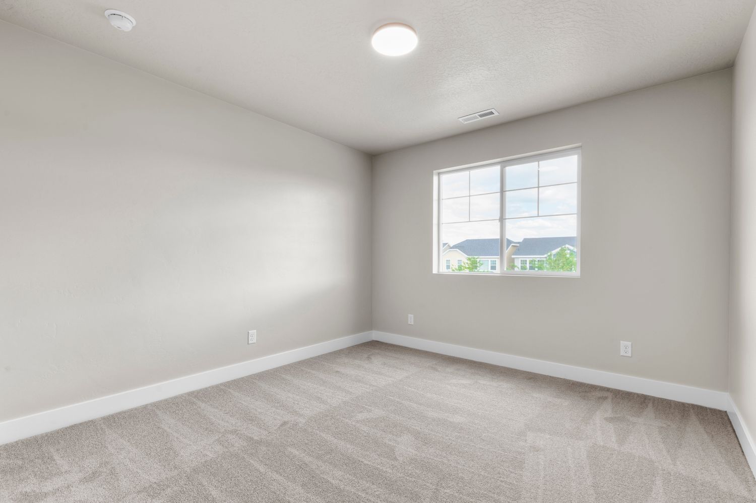 2400 Garden floor plan