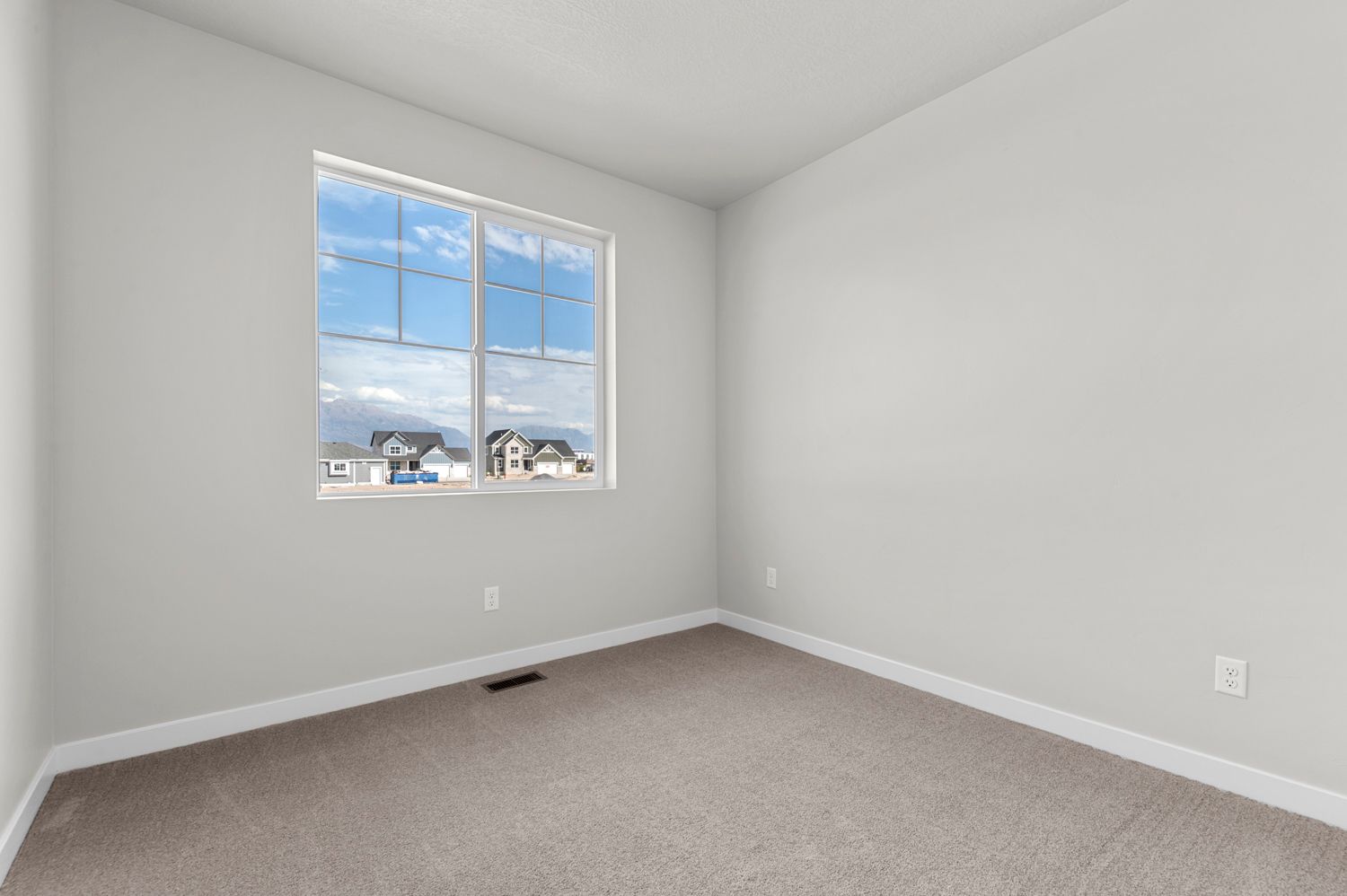 1350 Garden floor plan