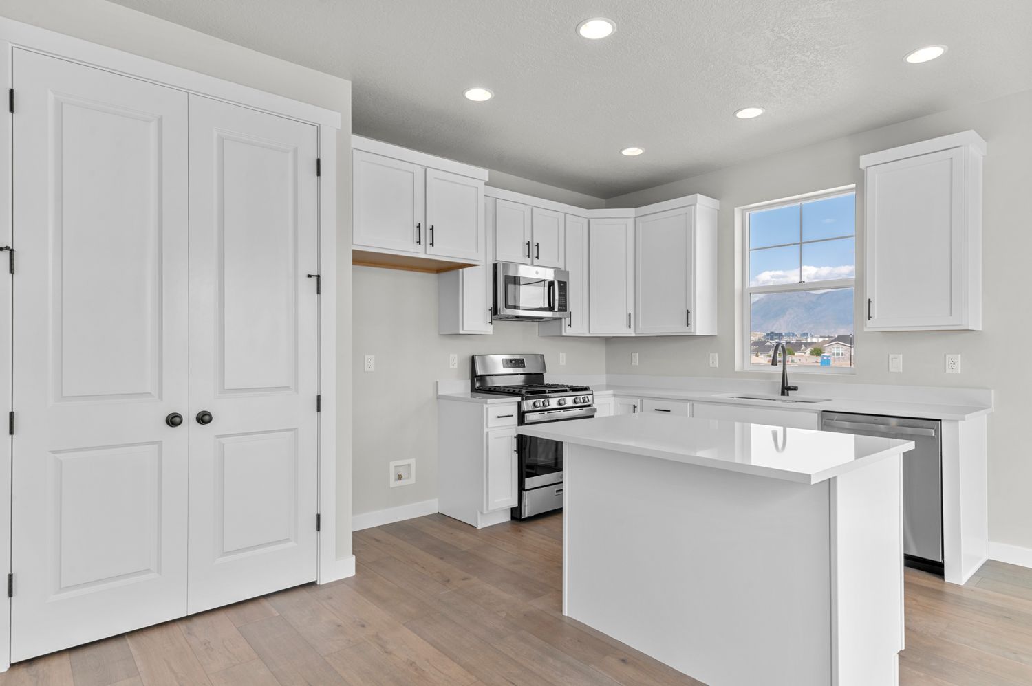 634 W Junegrass Lane. Stansbury Park, UT 84074