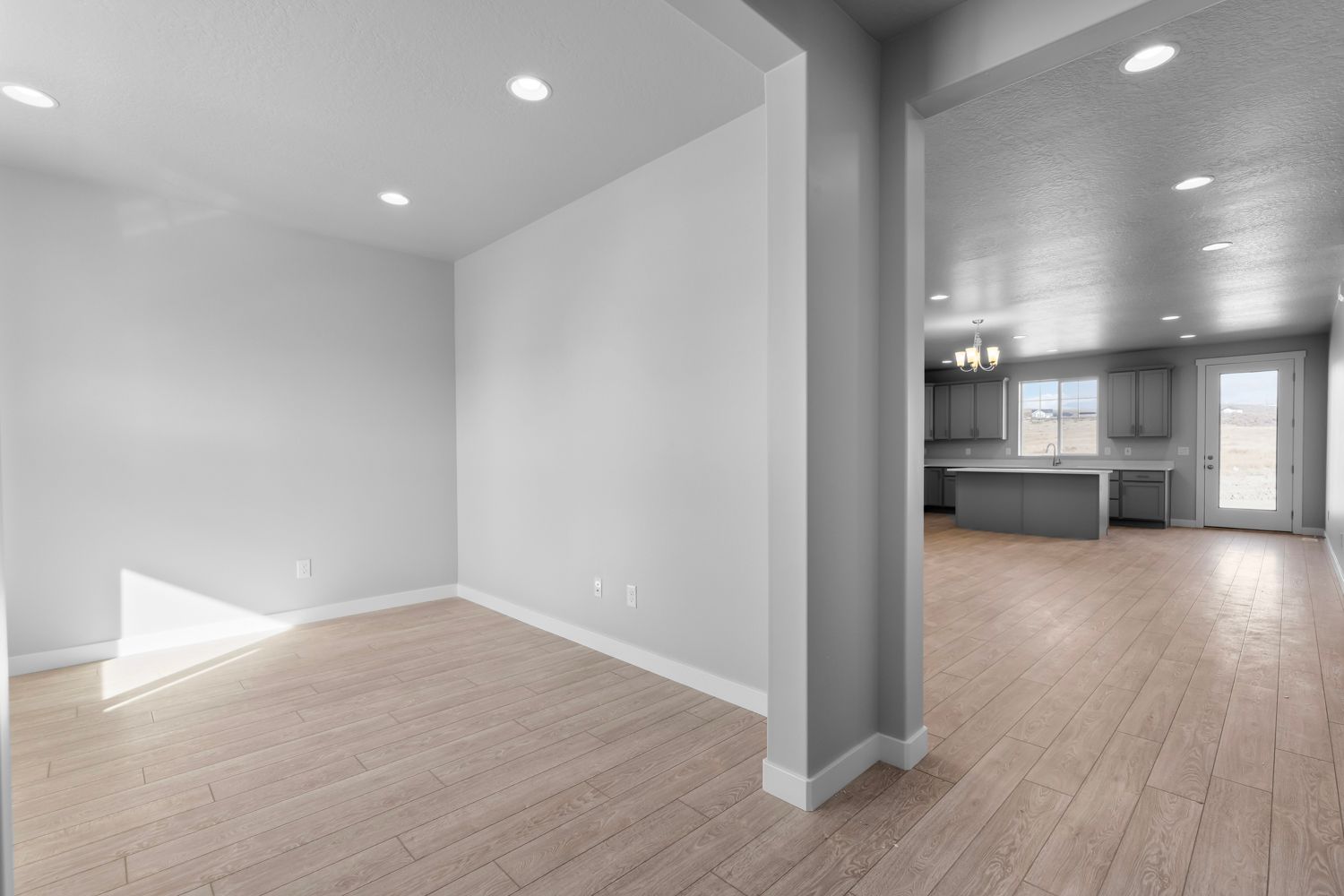 2200 Craftsman - Overland Cltn V2 102