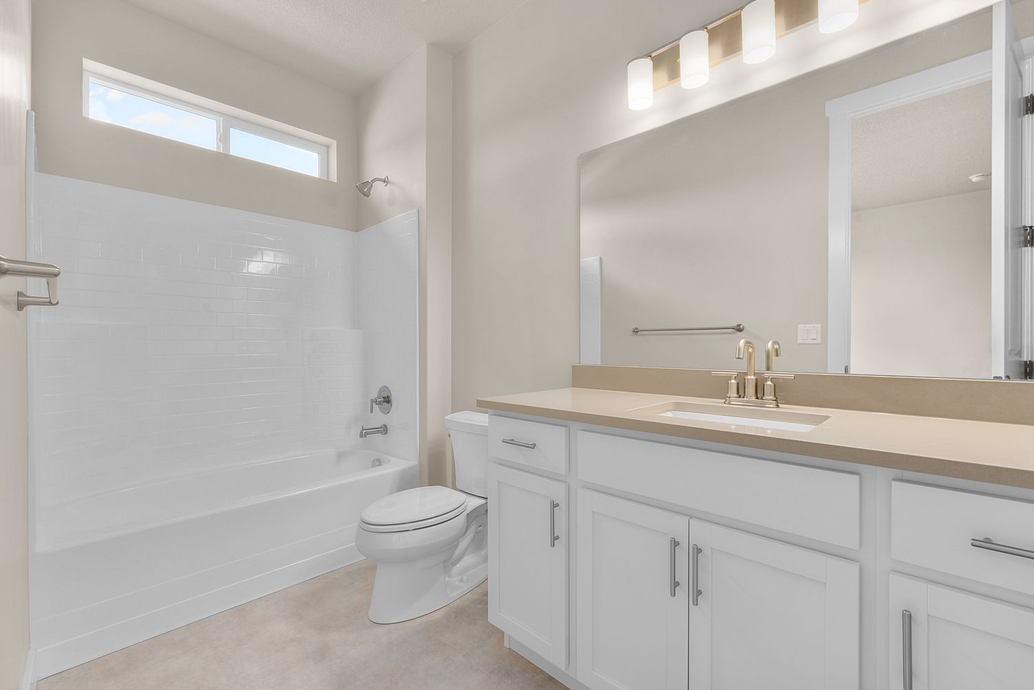 2300 Farmhouse - Francis Commons 5