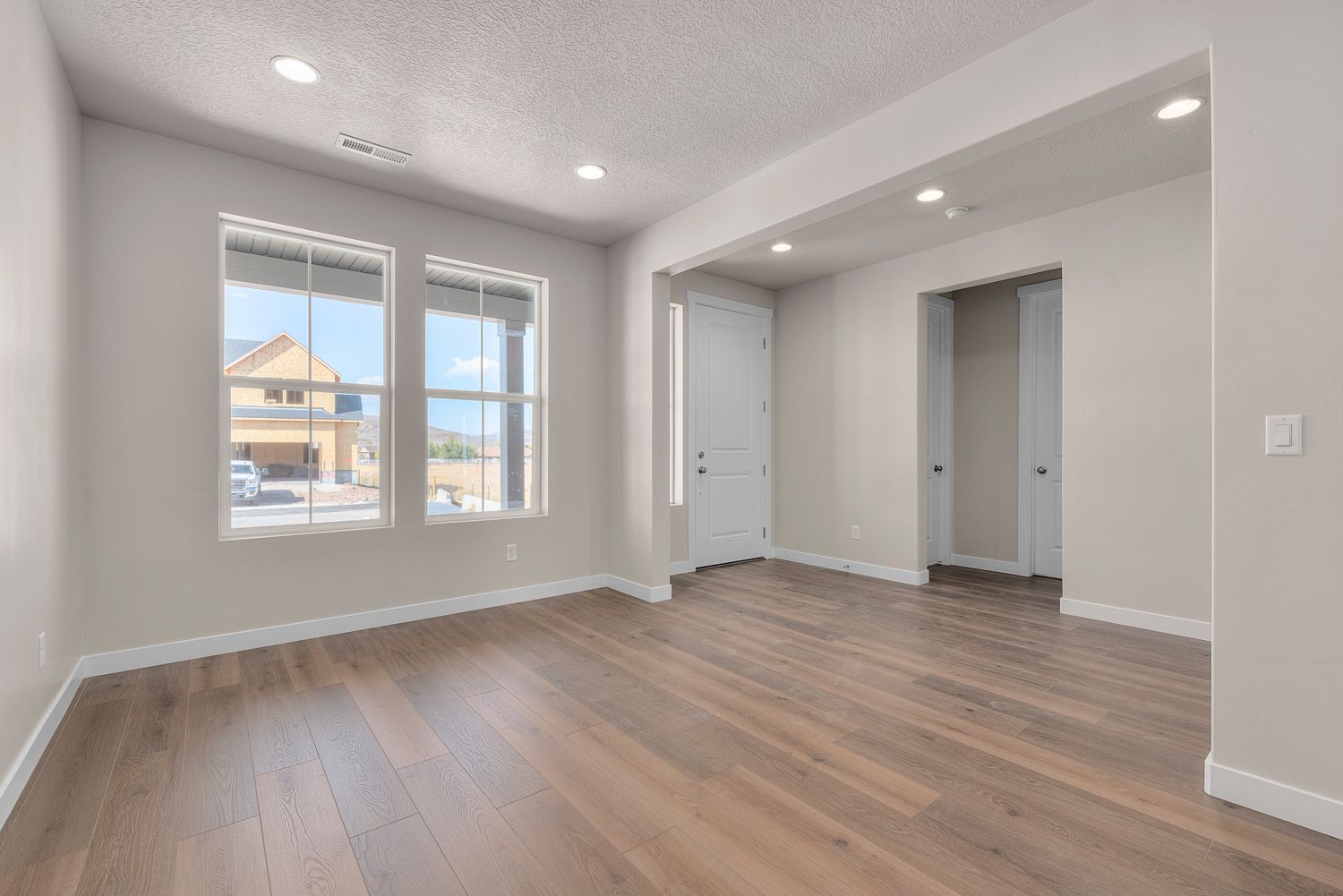 2300 Farmhouse - Francis Commons 5