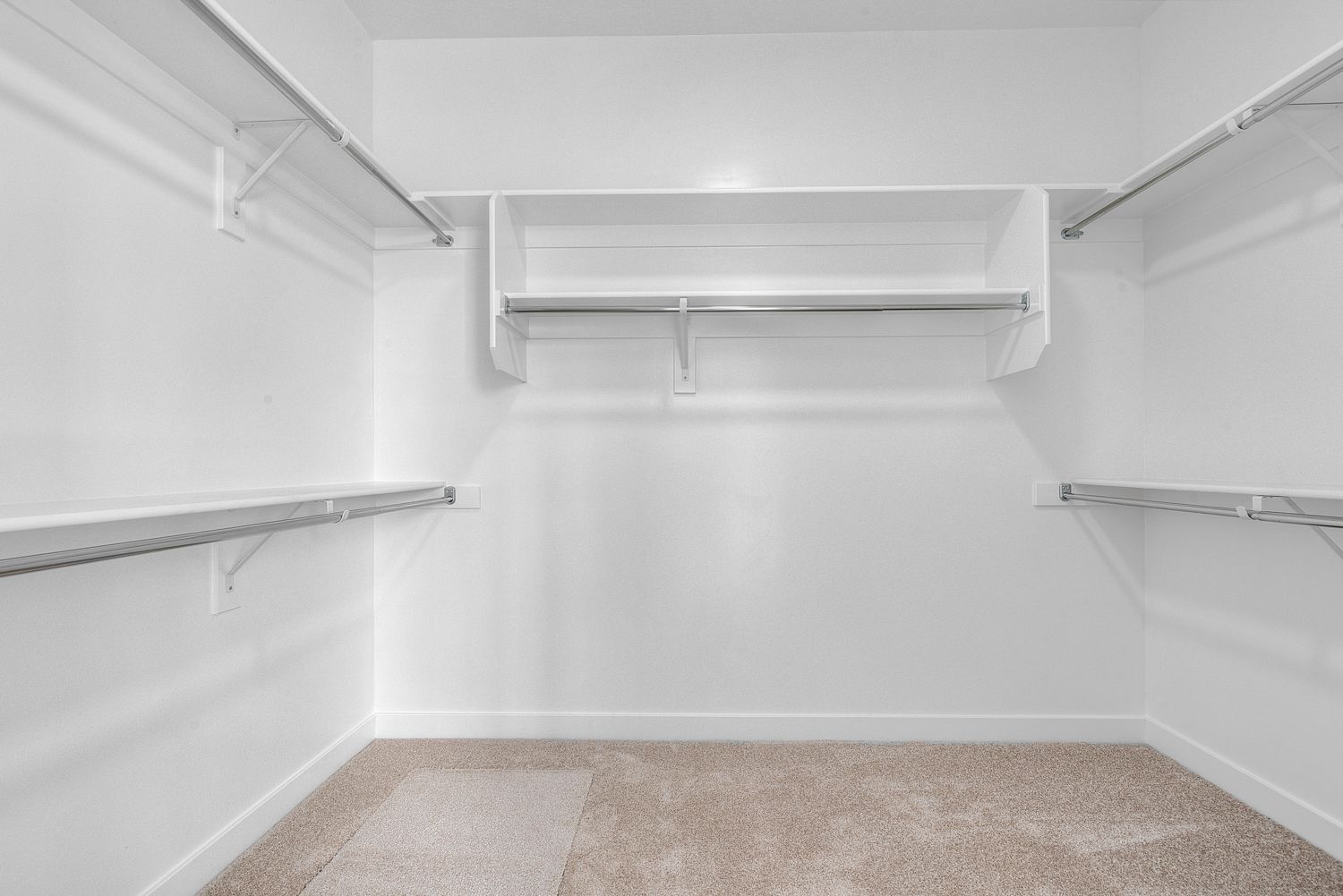 2300 Farmhouse - Francis Commons 5