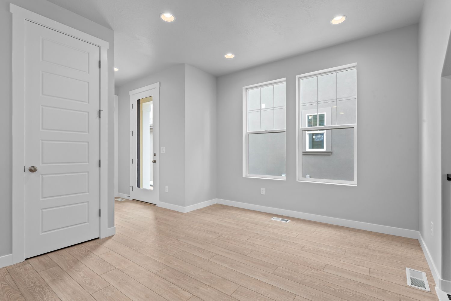 Tahoma Colonial