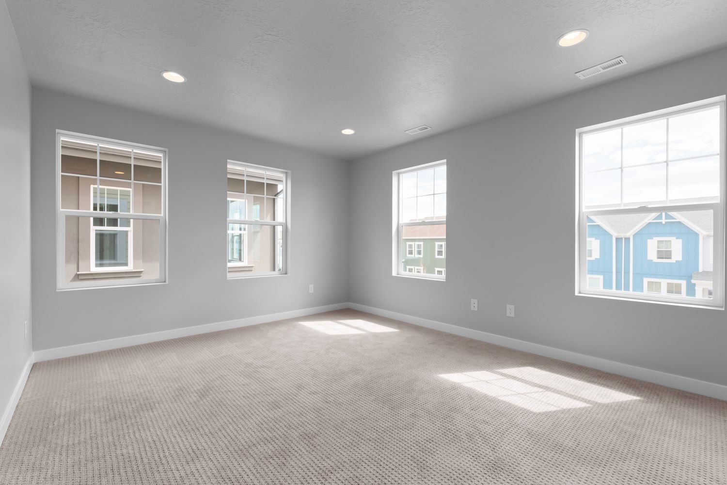 Tahoma Colonial