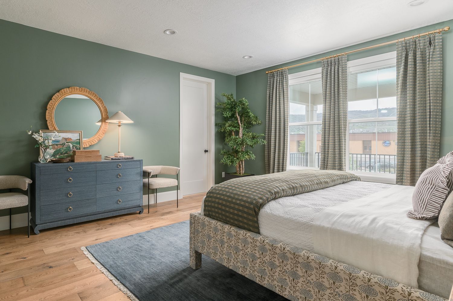 1226 W 2325 S. Syracuse, UT 84075