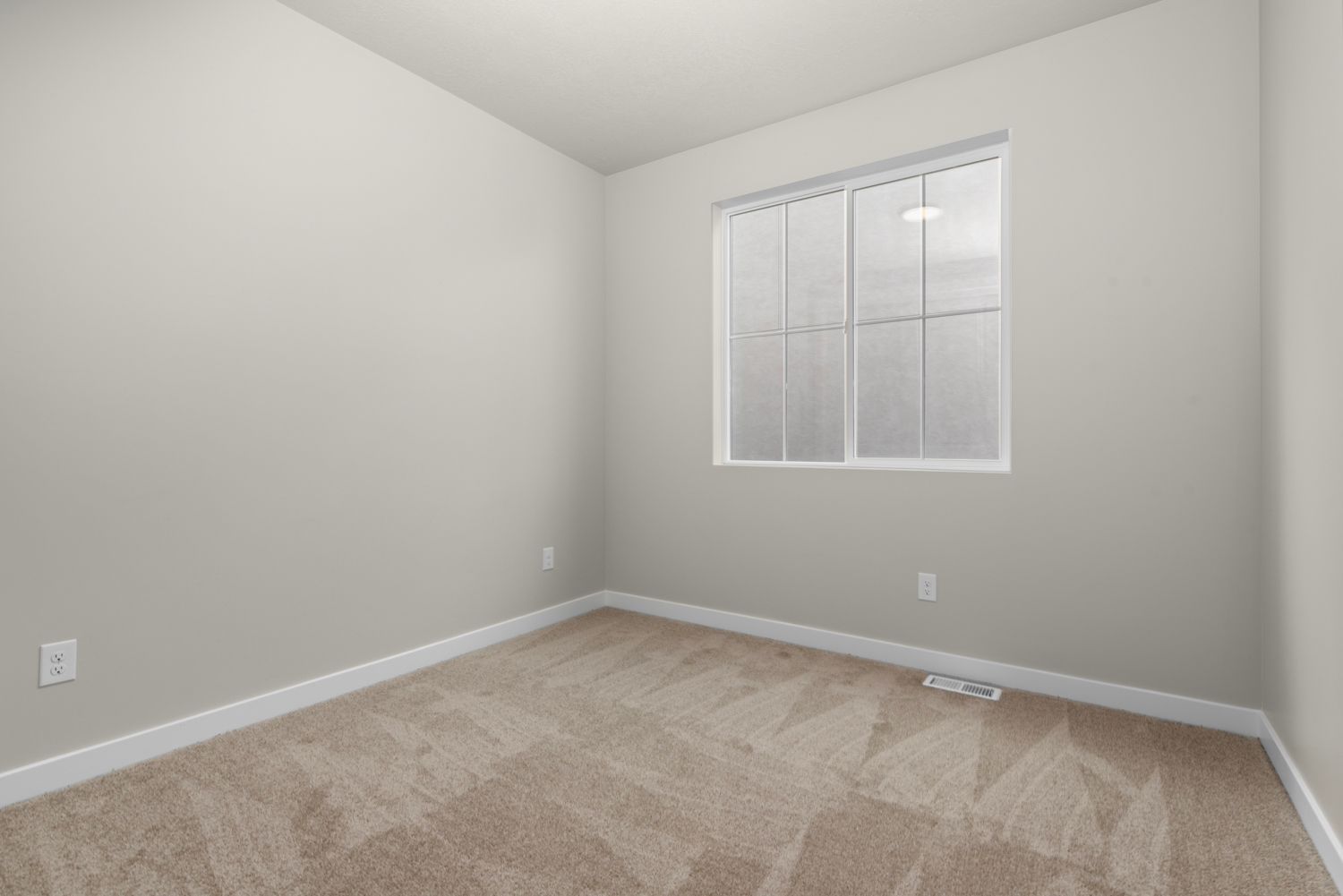 2794 S Sinbad Way. Magna, UT 84044