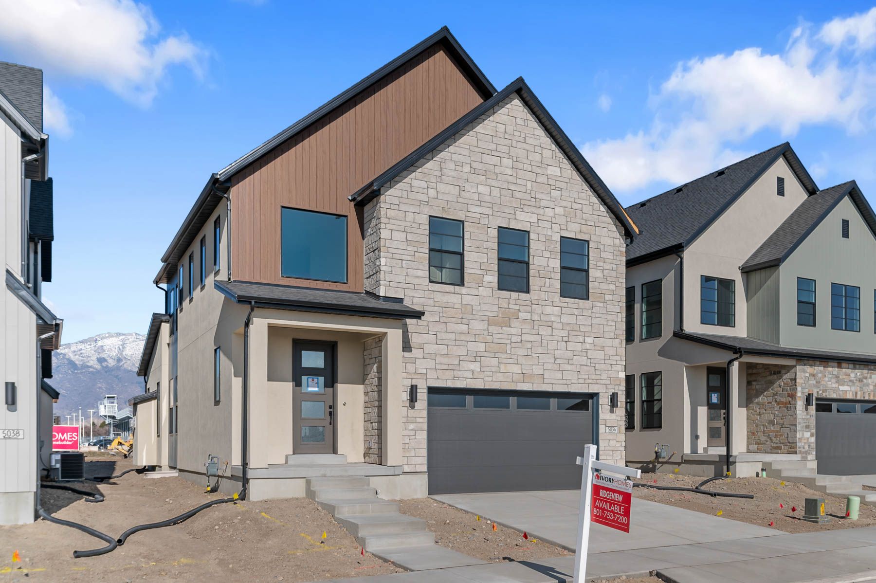 casa en Ridgeview Scandia Cottages por Ivory Homes