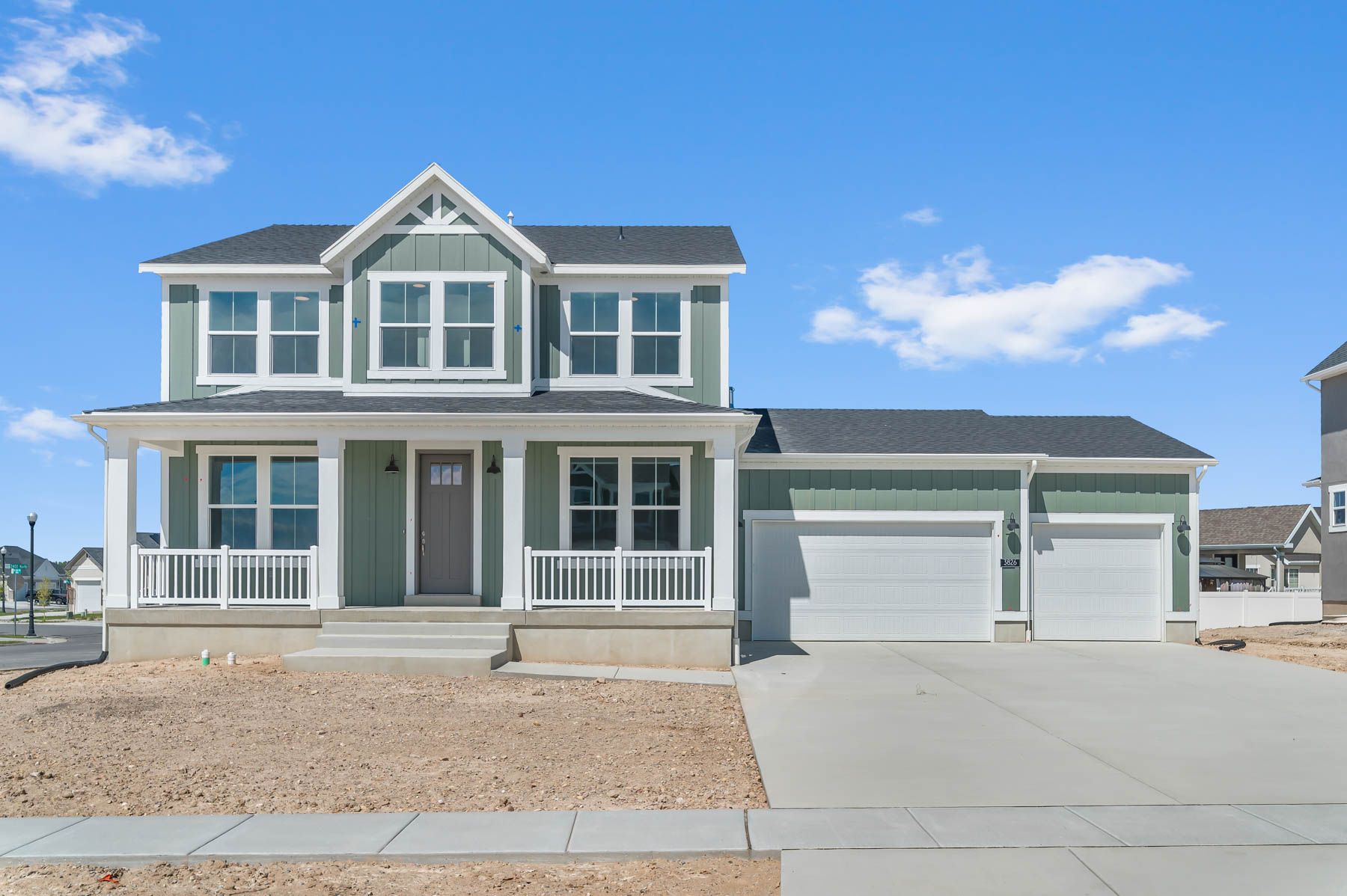 2500 Farmhouse - Cranefield Estates Collection: Clinton, Utah - Ivory Homes