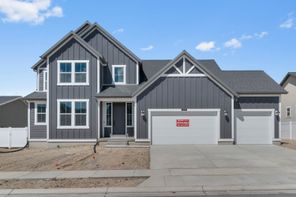 6759 N Desert Creek (2400 Farmhouse)