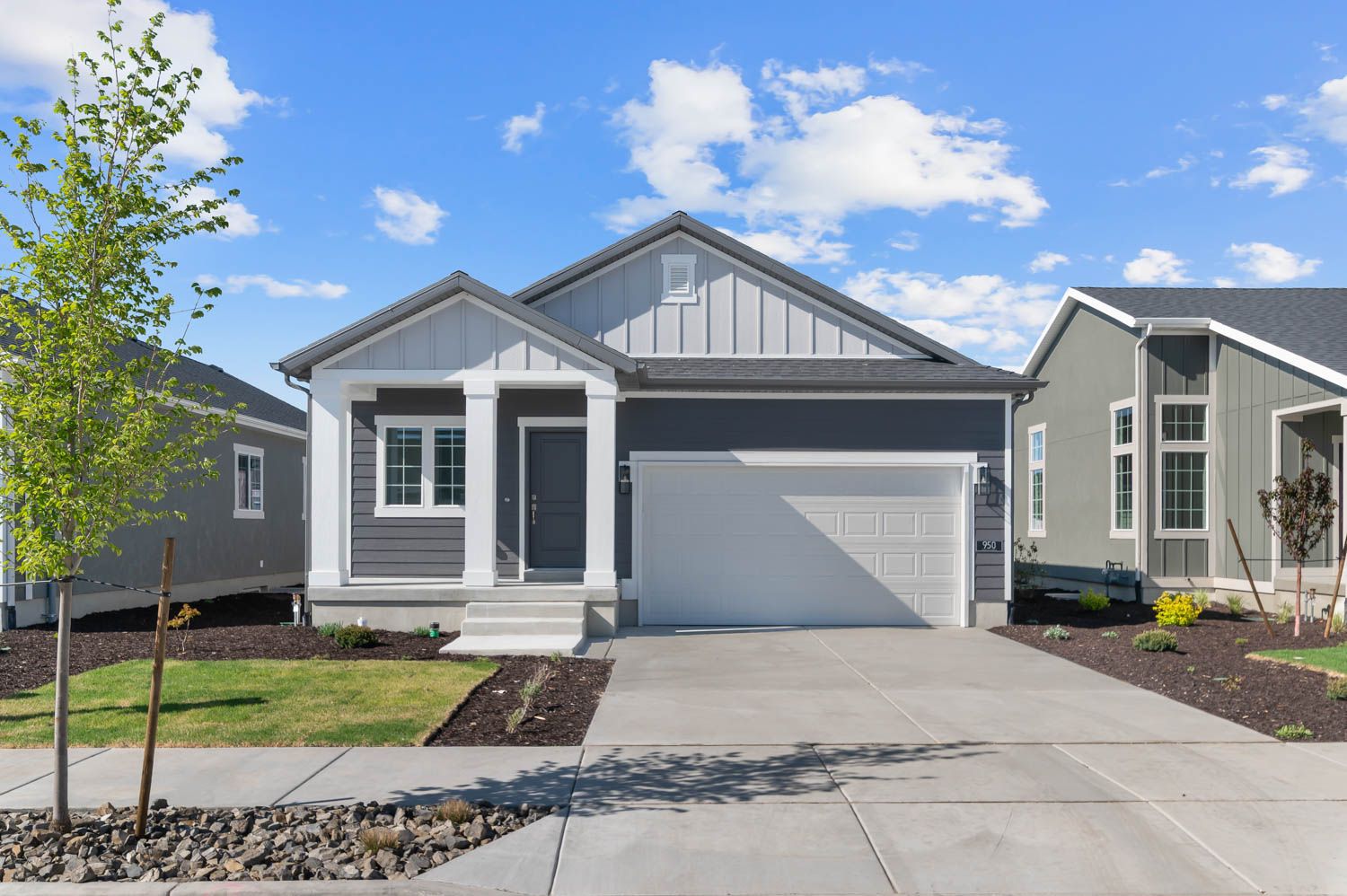 950 W Peregrine Drive (Grady)
