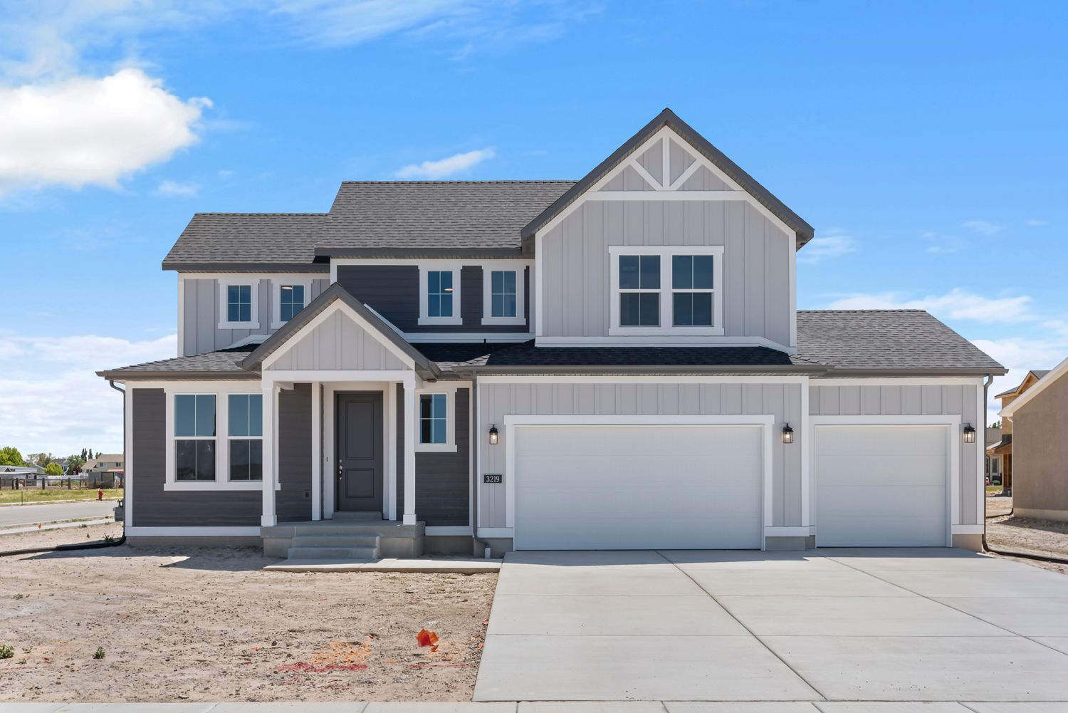 2200 Farmhouse - Cranefield Est Cltn 1411