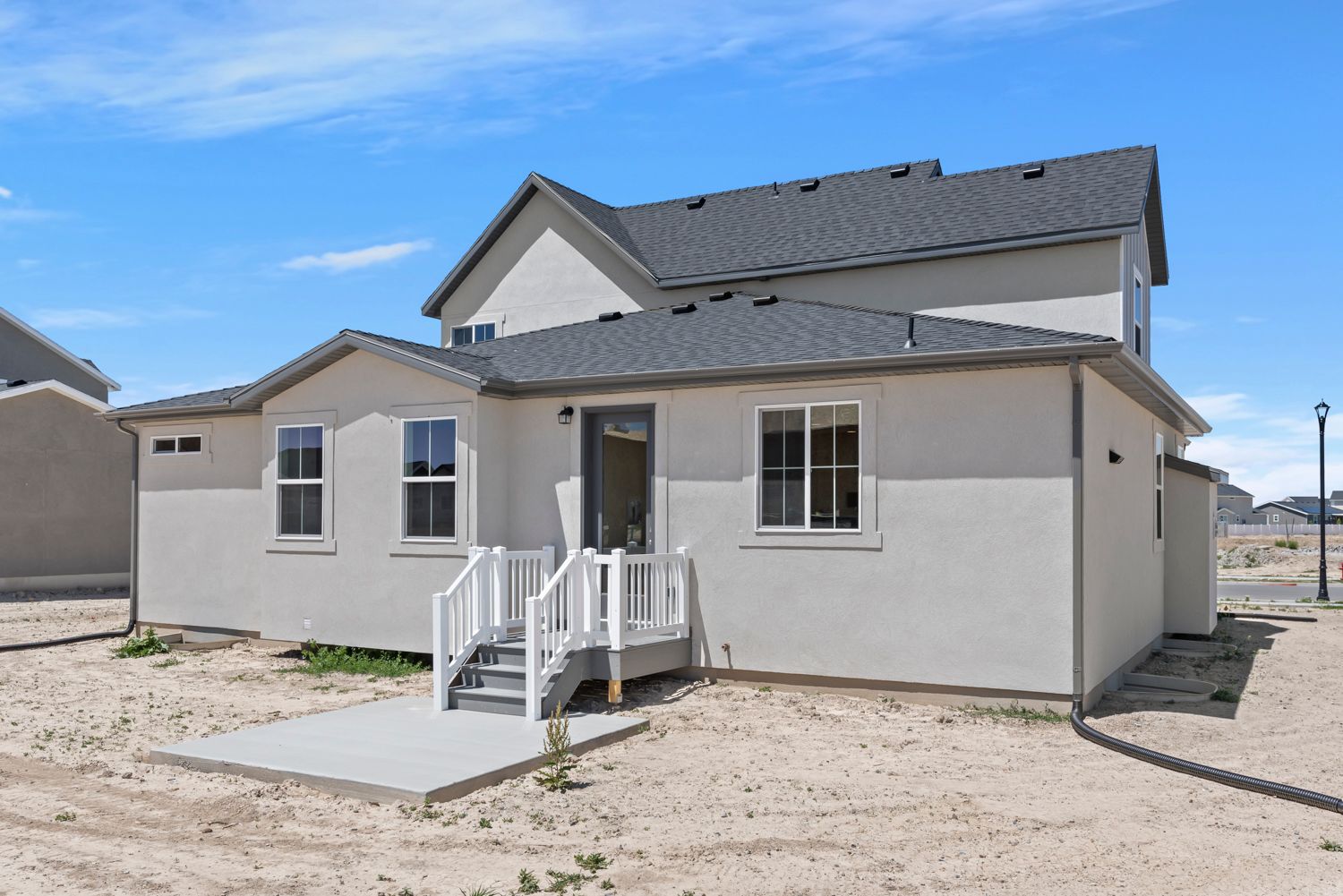 2200 Farmhouse