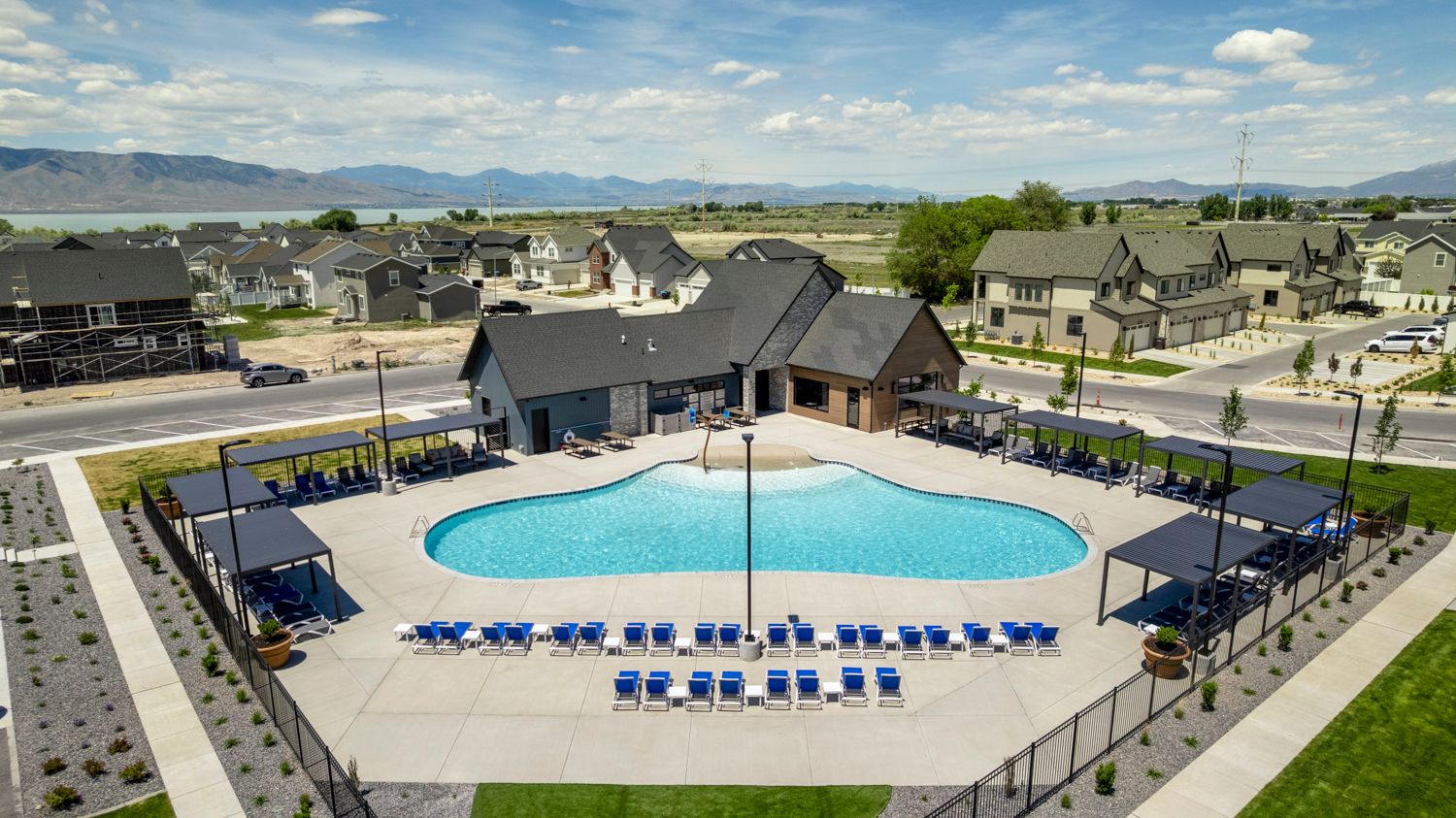 Broadview Shores Community Pool