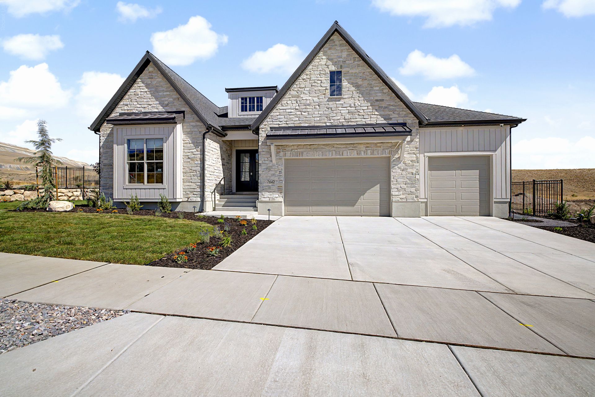 Hidden Oaks 7642 Chestnut Oak Ln
