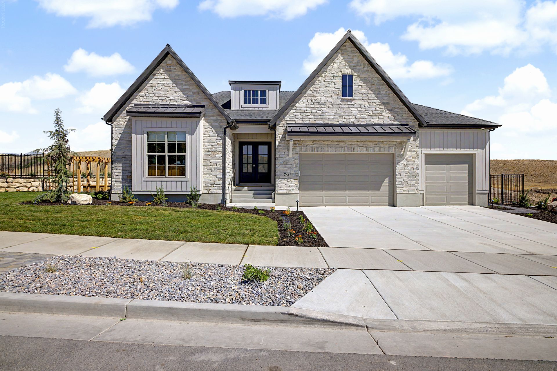 Hidden Oaks 7642 Chestnut Oak Ln