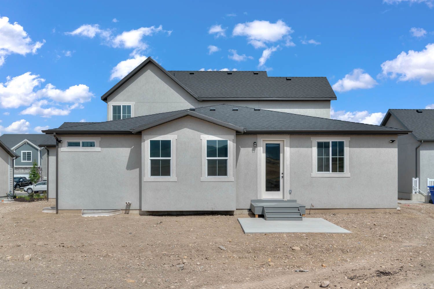 2200 Farmhouse
