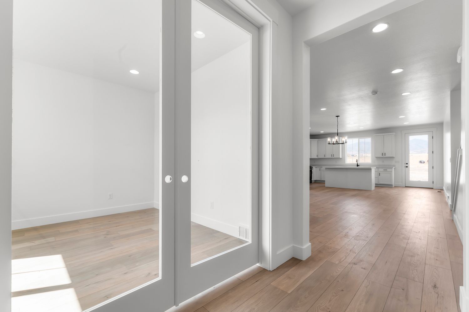 2200 Farmhouse