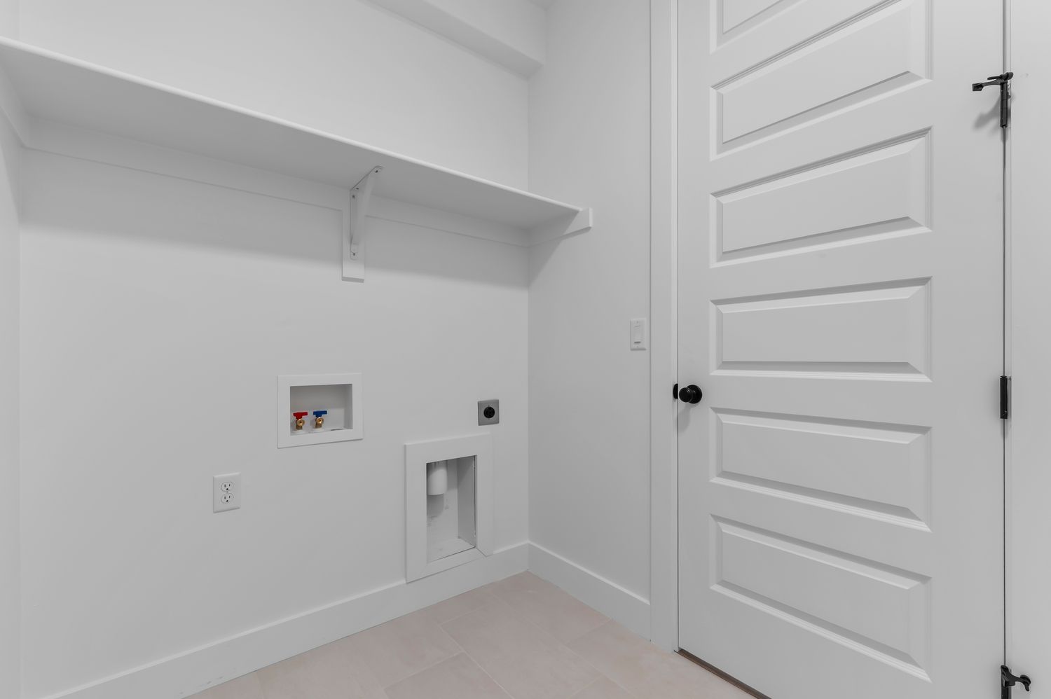 2200 Farmhouse