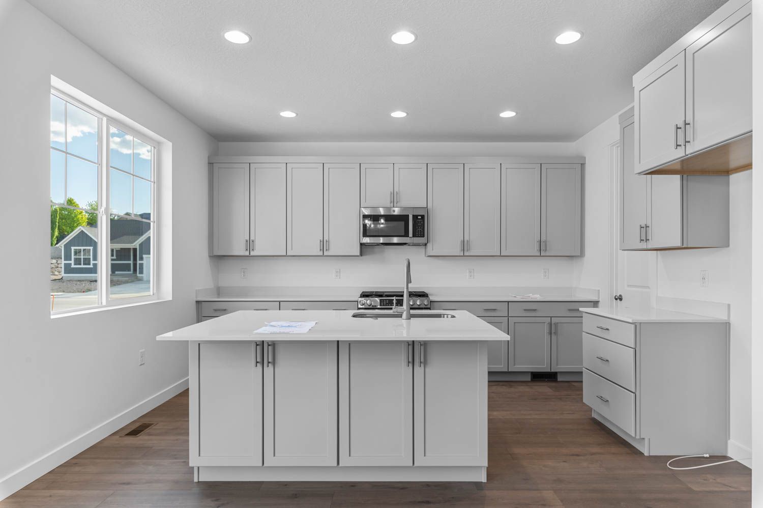 2050 Craftsman