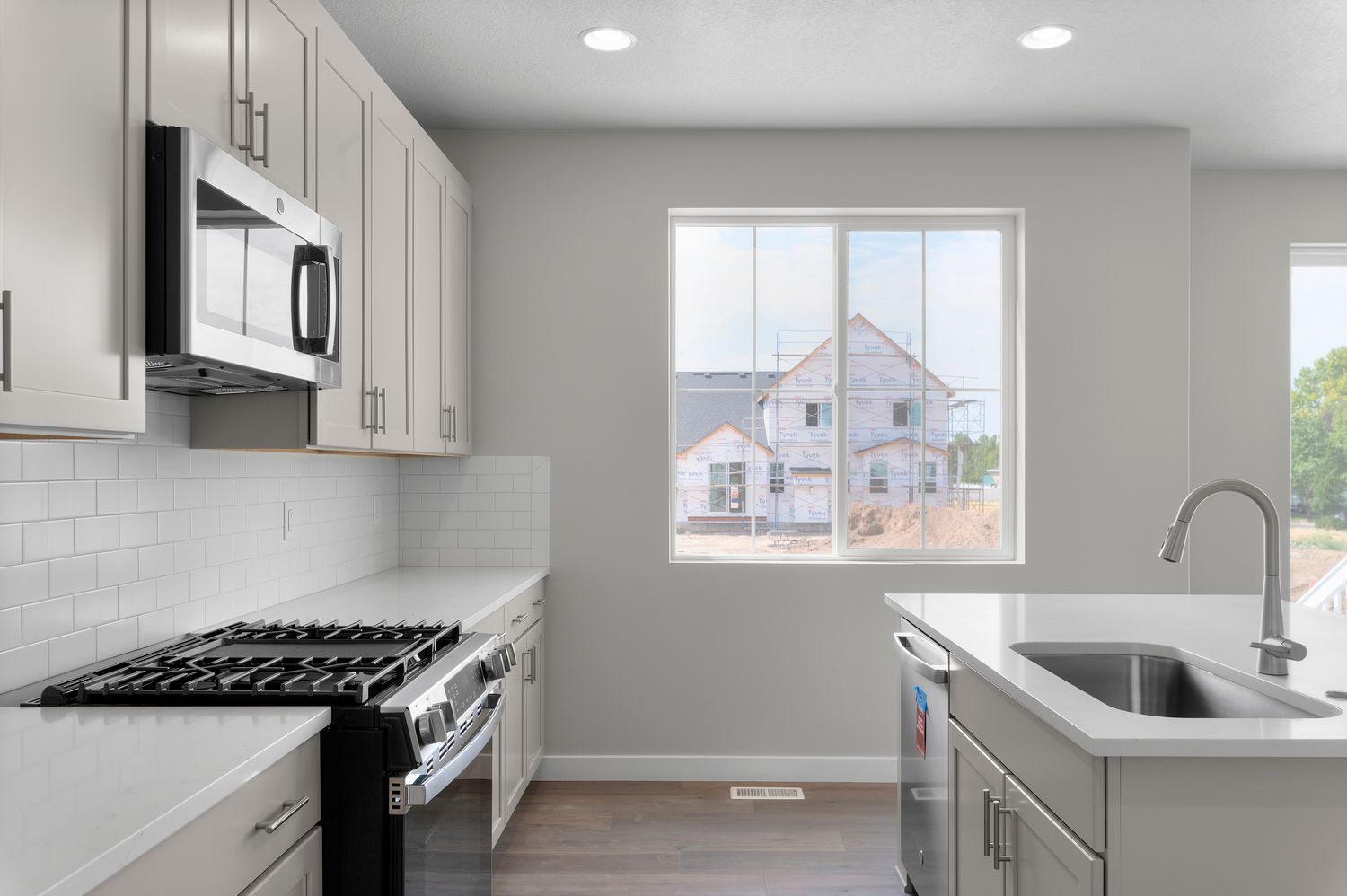 2050 Farmhouse