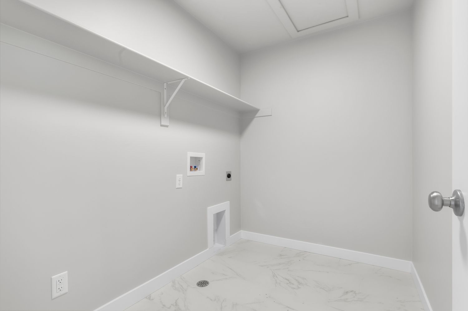 2050 Farmhouse