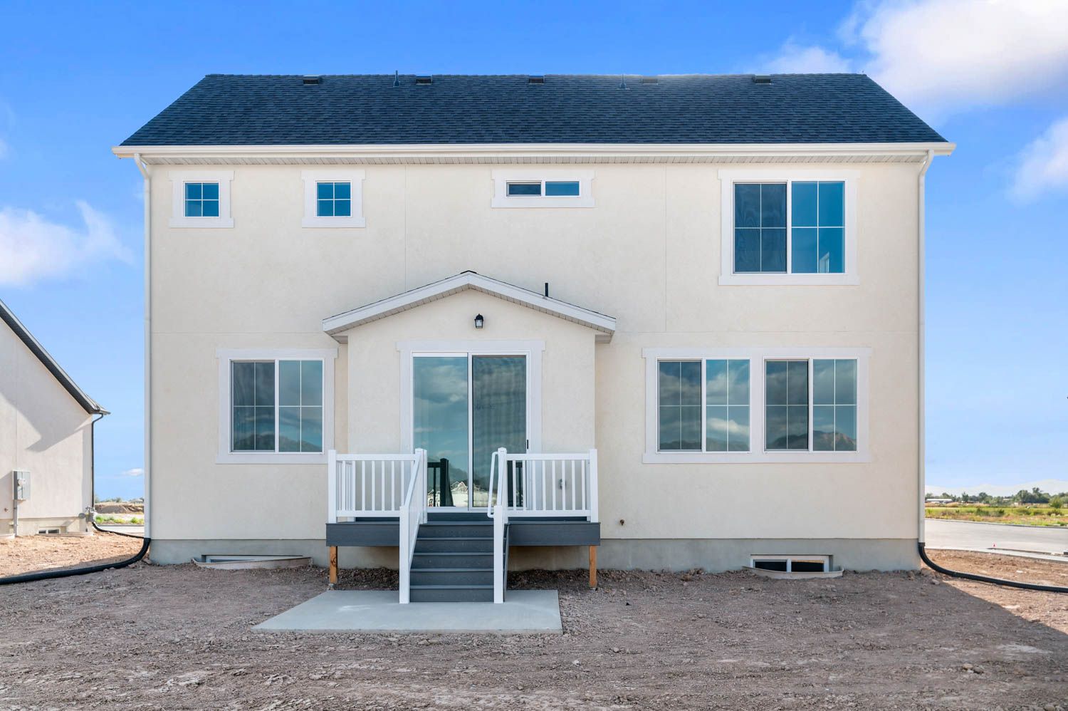 2050 Farmhouse