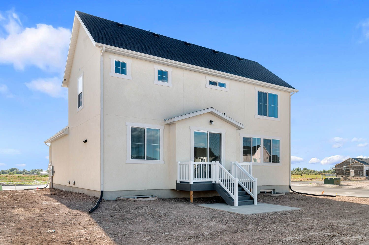 2050 Farmhouse