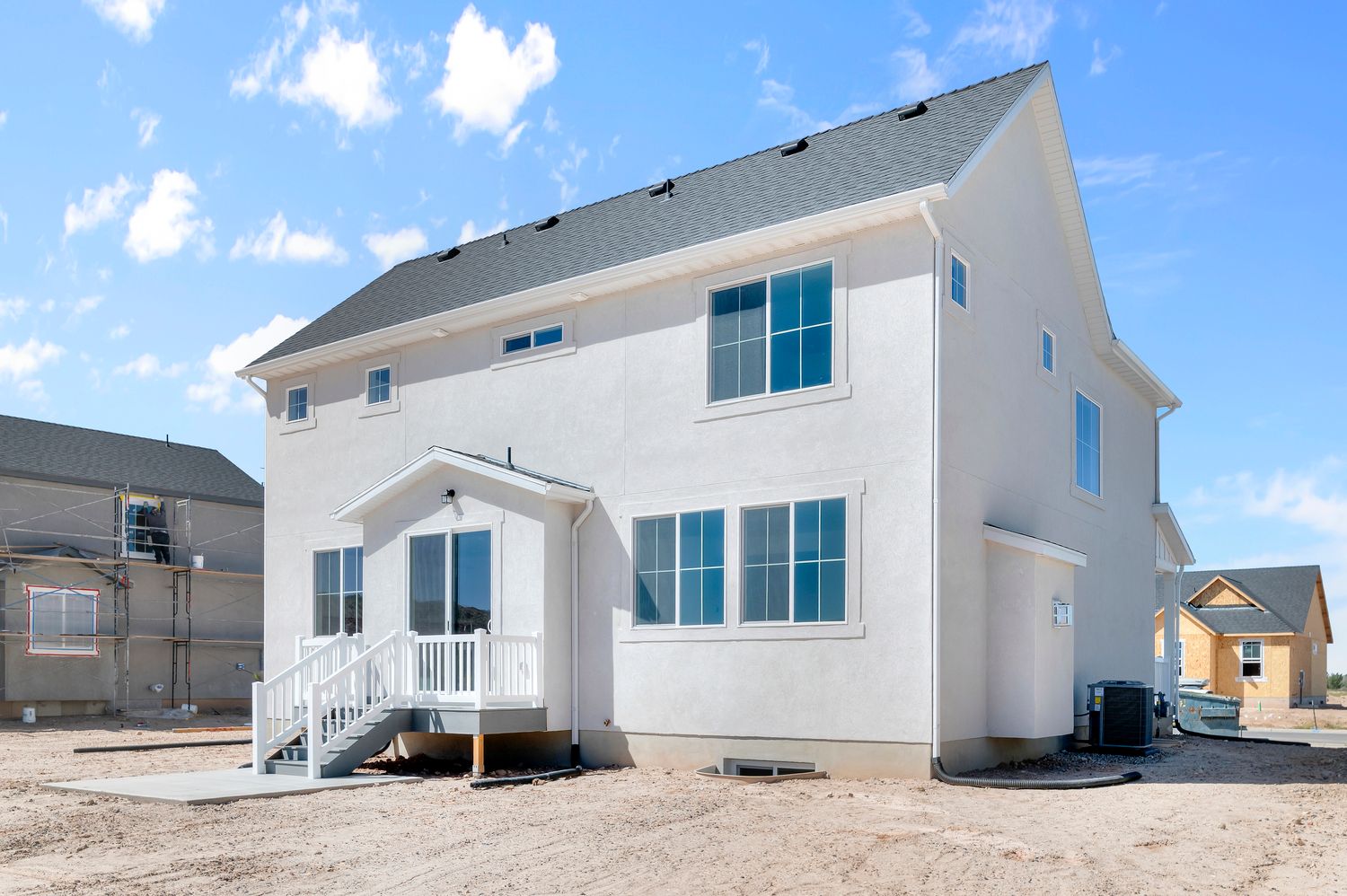 2050 Farmhouse
