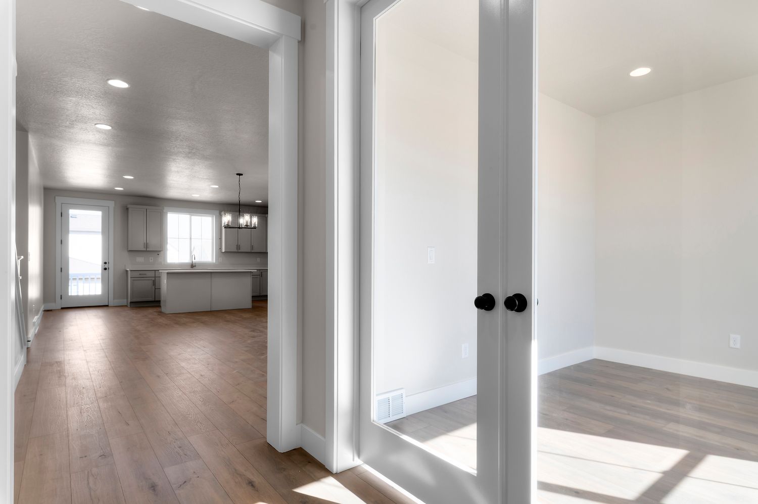 2200 Farmhouse