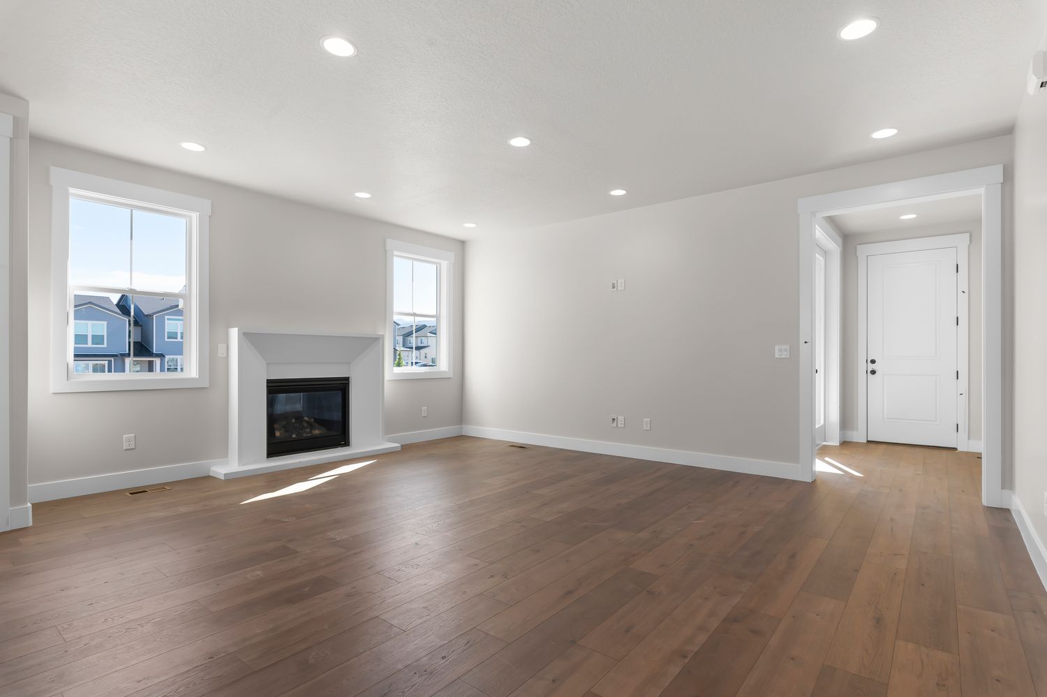 2200 Farmhouse