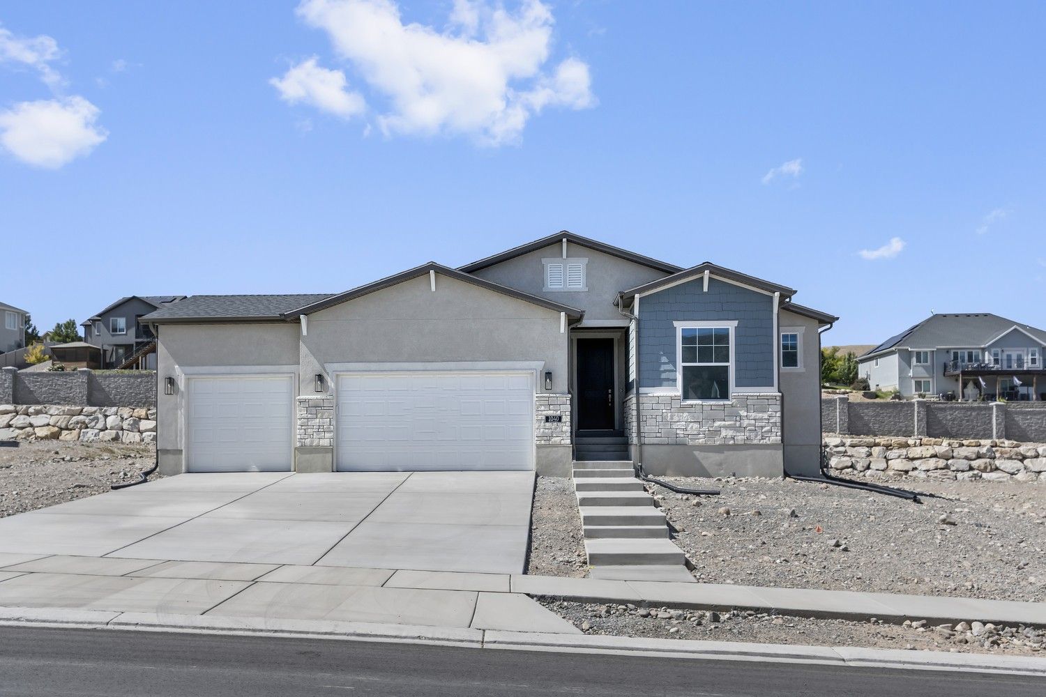 1040 S Tanner Road (1350 Craftsman)