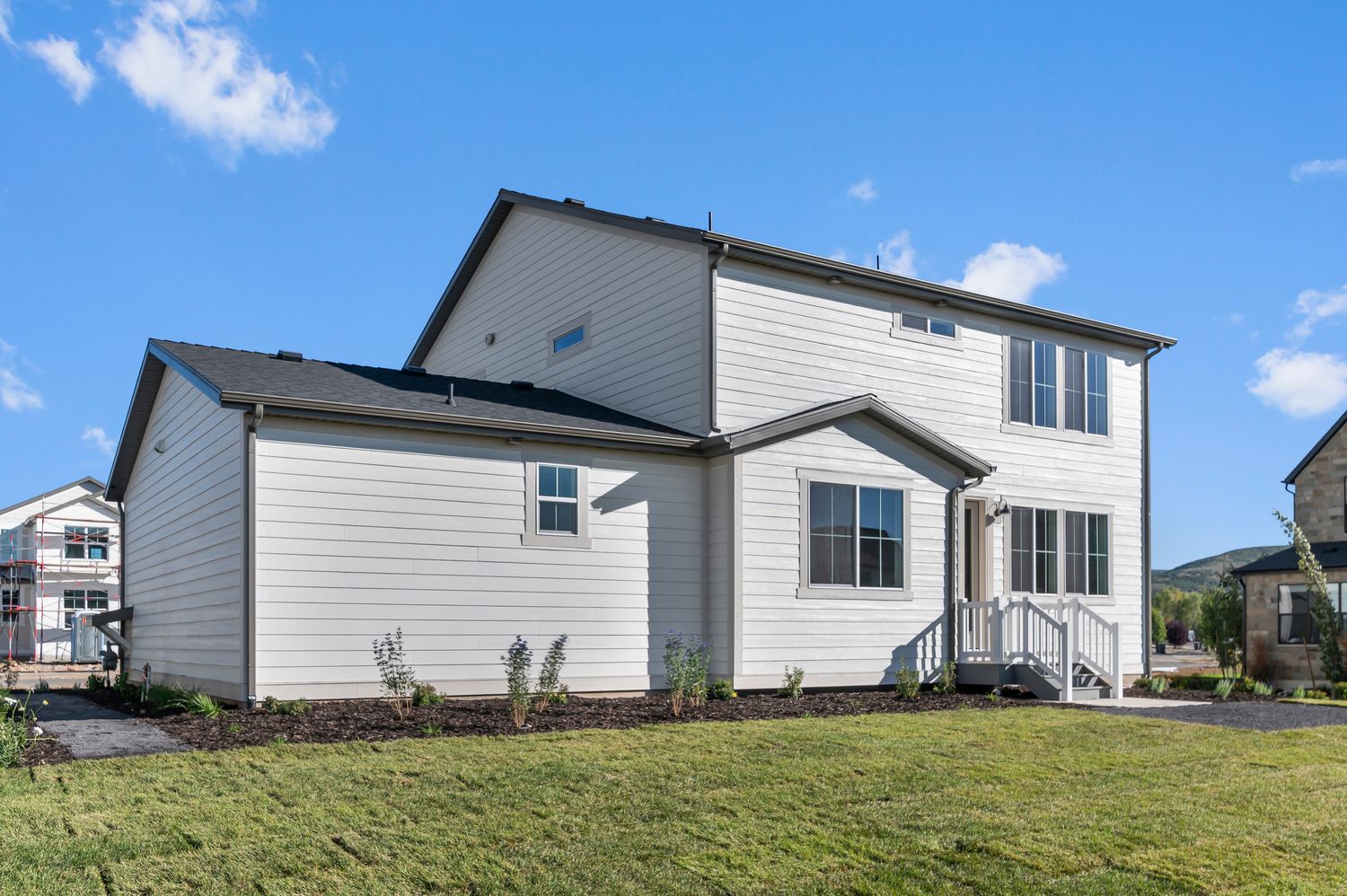 2500 Farmhouse
