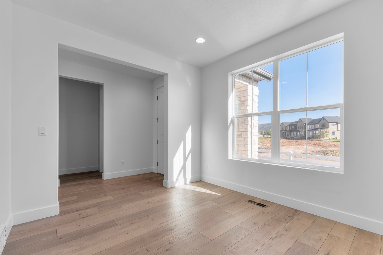 2200 Farmhouse