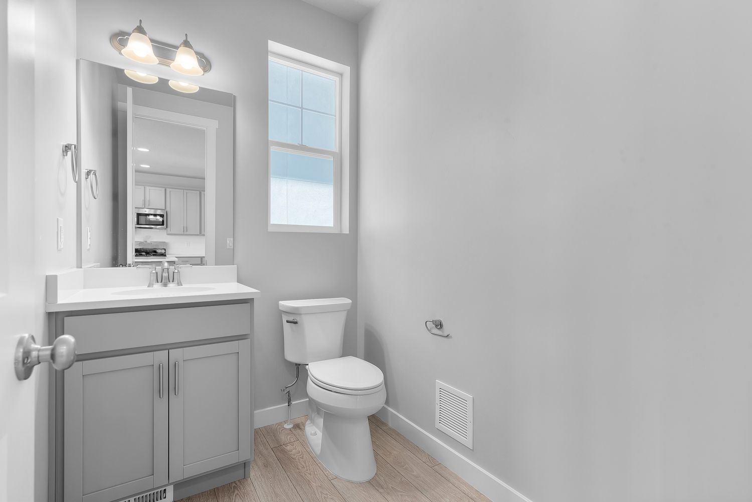 Auburn Colonial