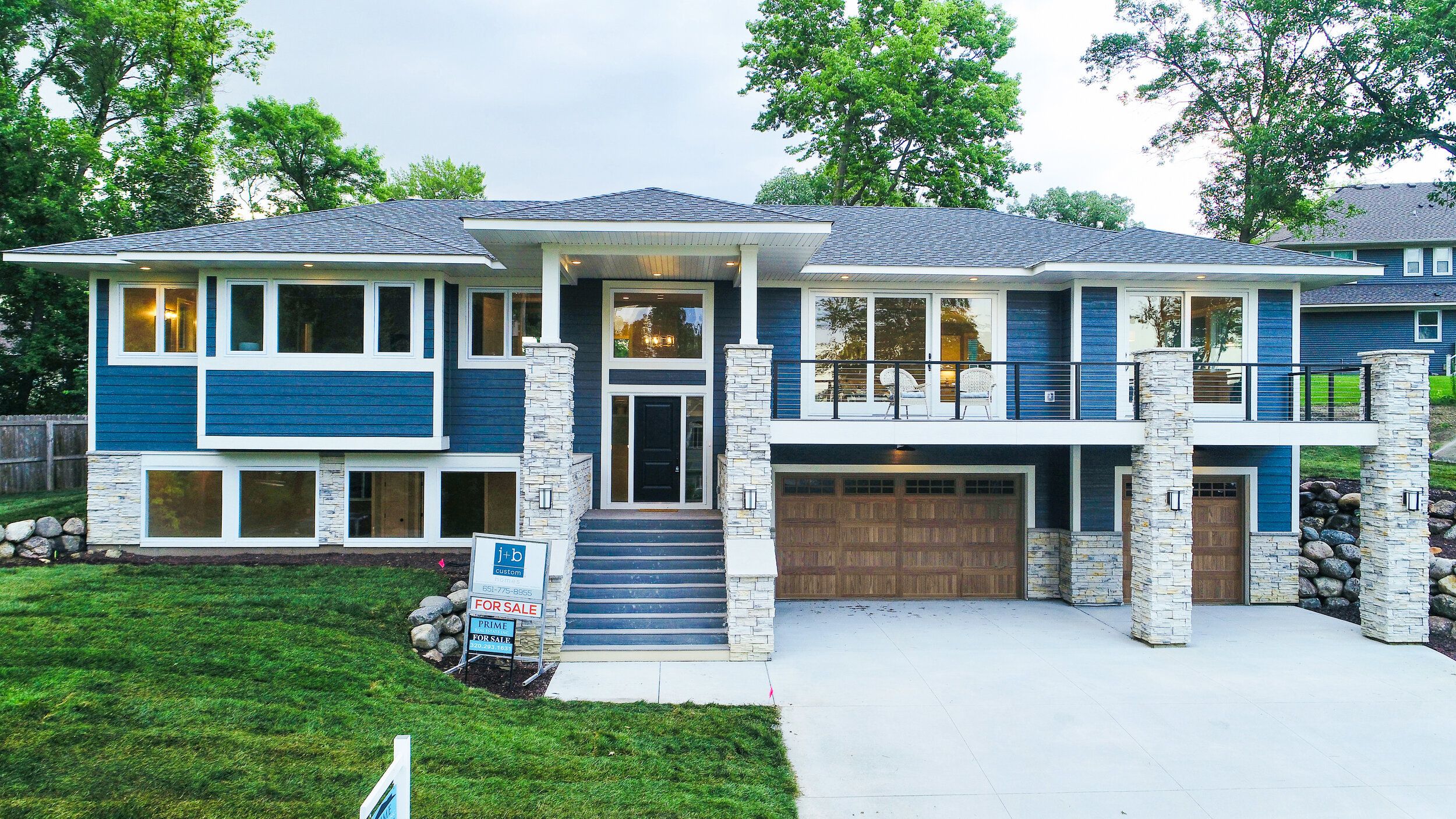 casa en J+B Custom Homes por J+B Custom Homes