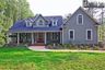 casa en J.D. Yoder & Sons Construction, Inc. por J.D. Yoder & Sons Construction, Inc.
