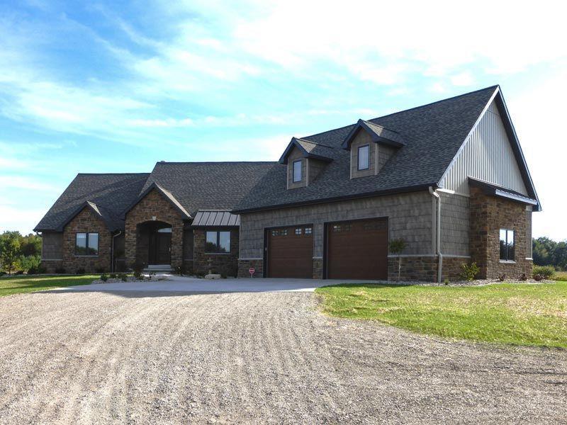 casa en J&J Builders por J&J Builders