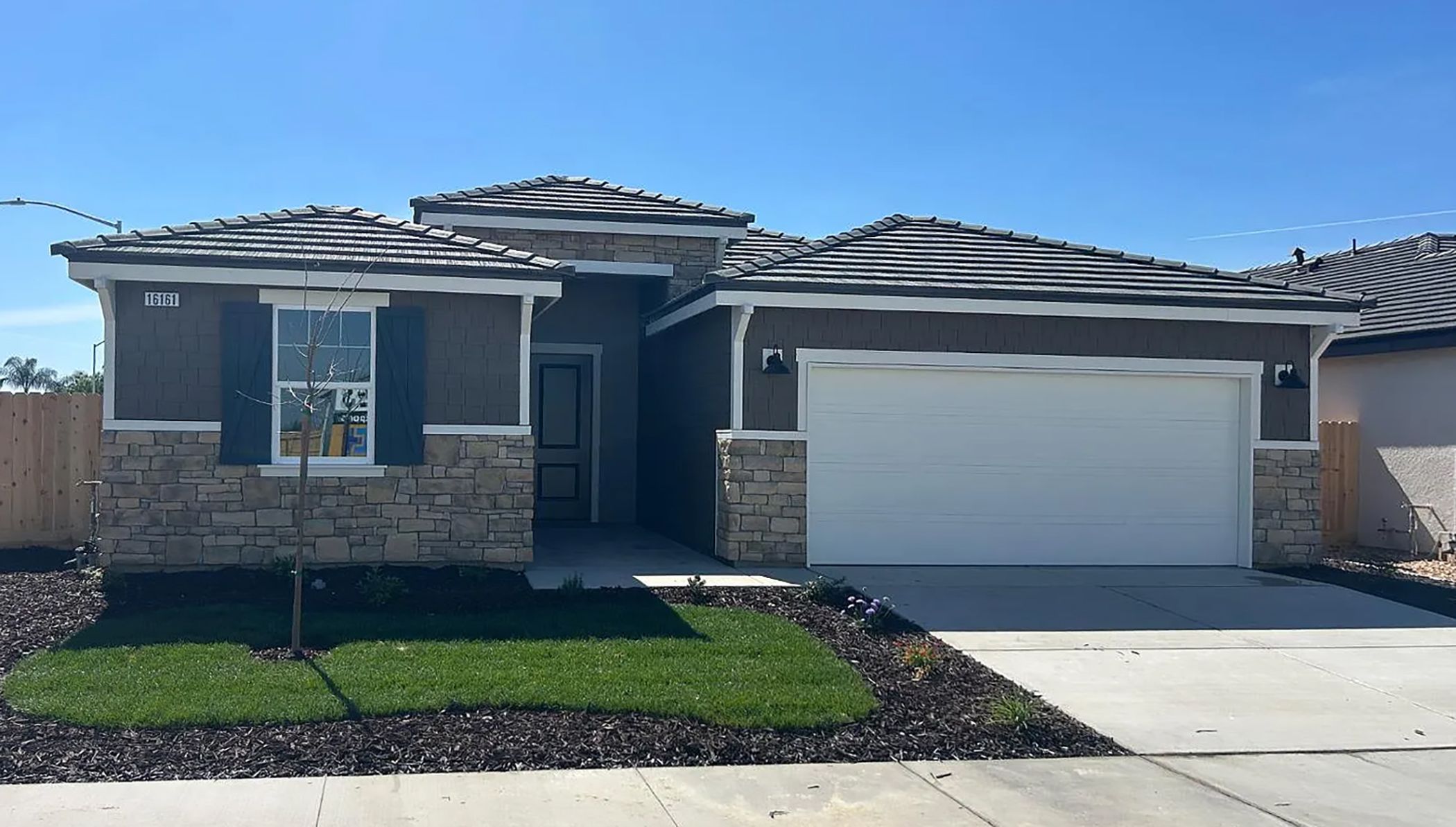 The Crown 1600 - B - VILLA SORANO III: Kerman, California - Crown Homes