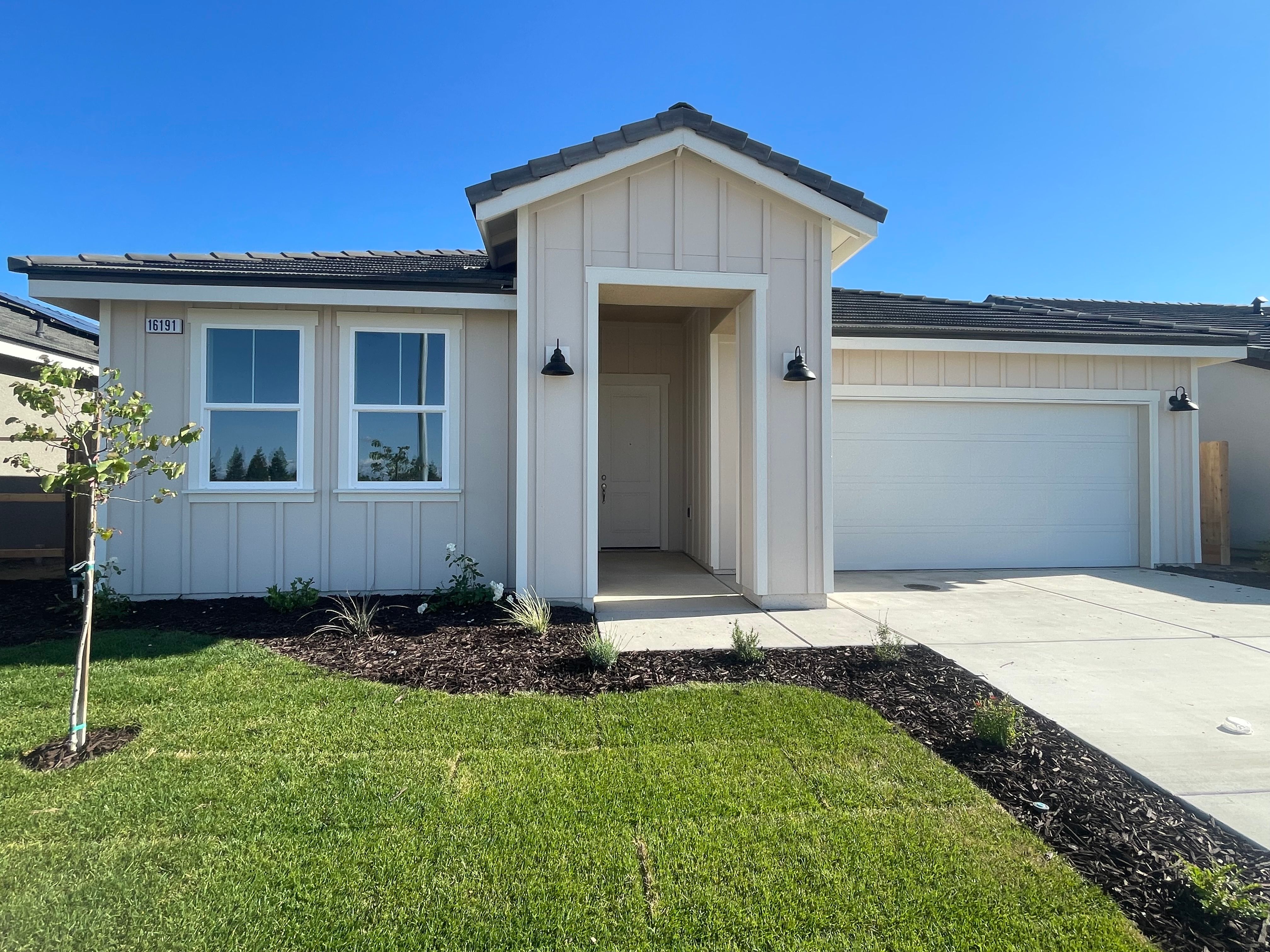Plan 1500-C - VILLA SORANO III: Kerman, California - Crown Homes