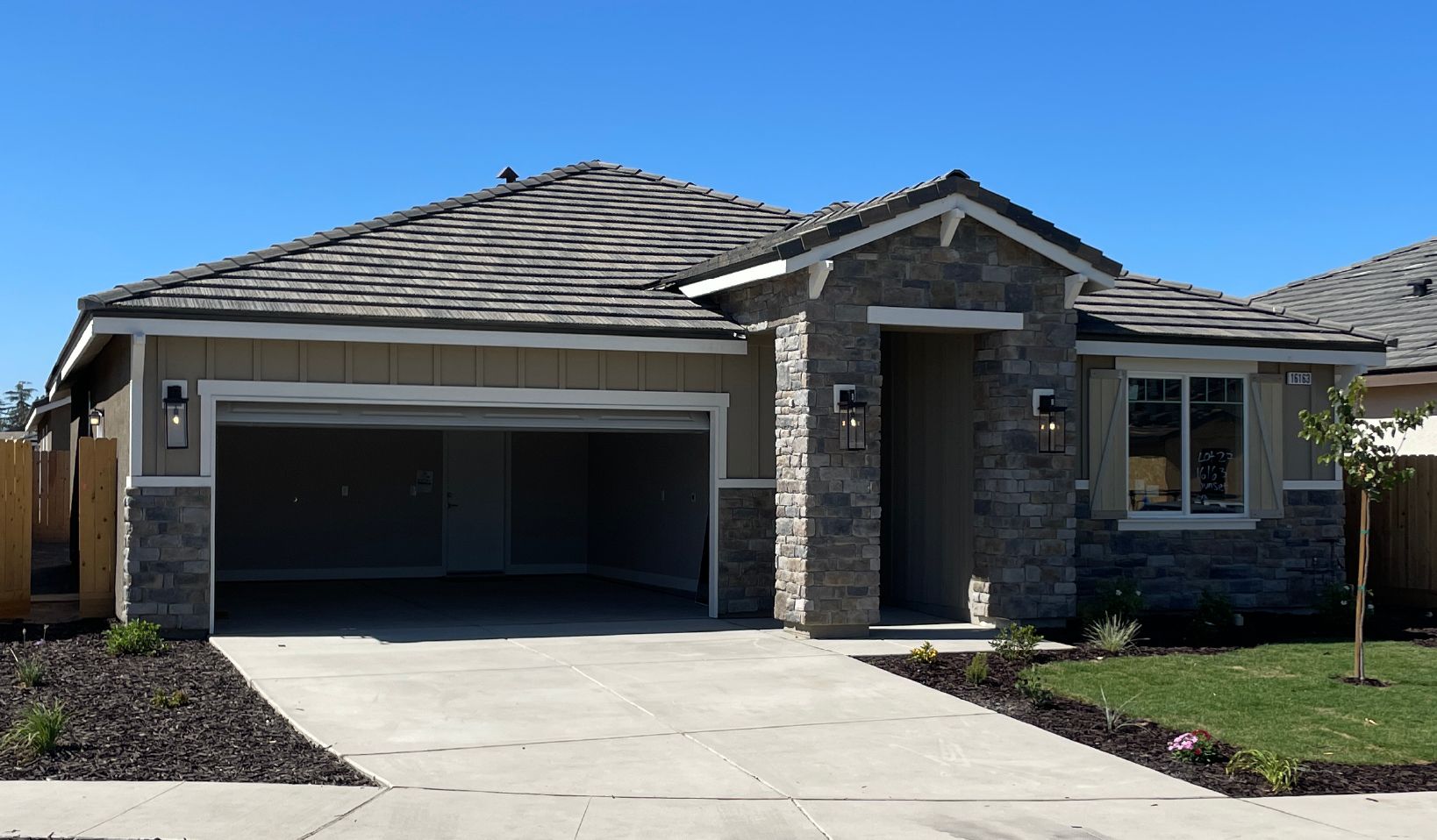 16163 W. Sunset (The Crown 1500 - A)