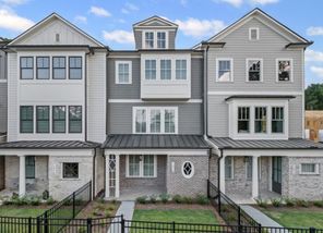 1976 Flying Scotsman Dr (The Kensington)